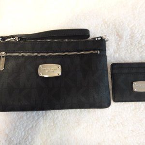 MICHAEL Michael Kors Jet Set Wristlet Black